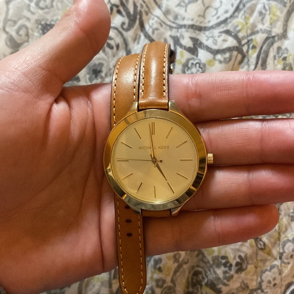 Michael Kors Wrap Watch - Picture 4 of 7